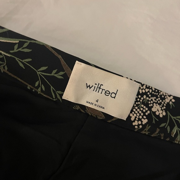 Aritzia Wilfred Arbre shorts - Picture 3 of 4